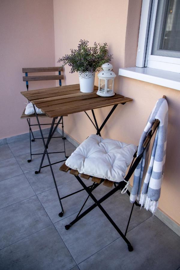 Wanderer Center Apartment Debreţin Exterior foto