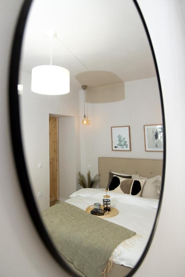 Wanderer Center Apartment Debreţin Exterior foto